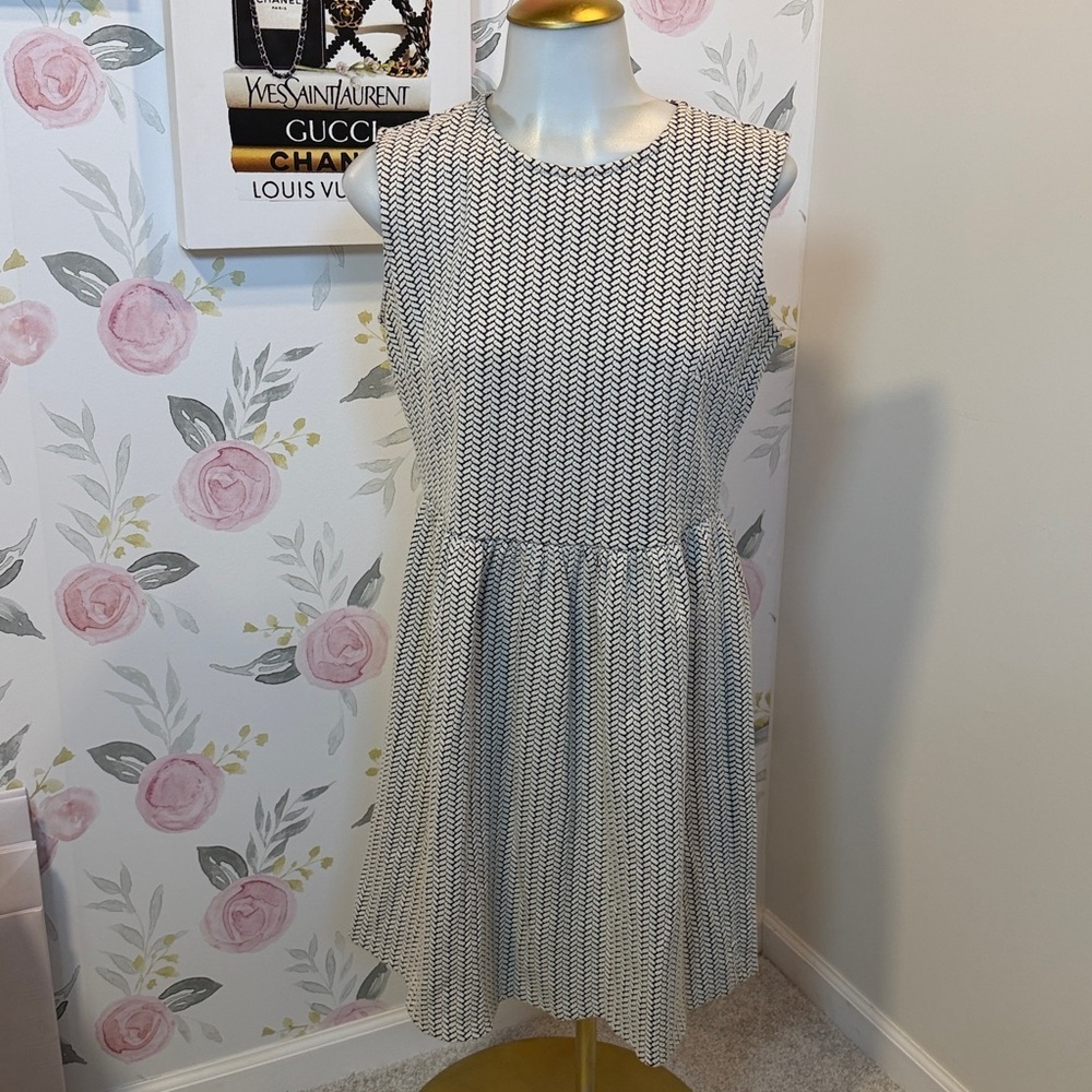 Loft Black/White Soft Cotton Dress